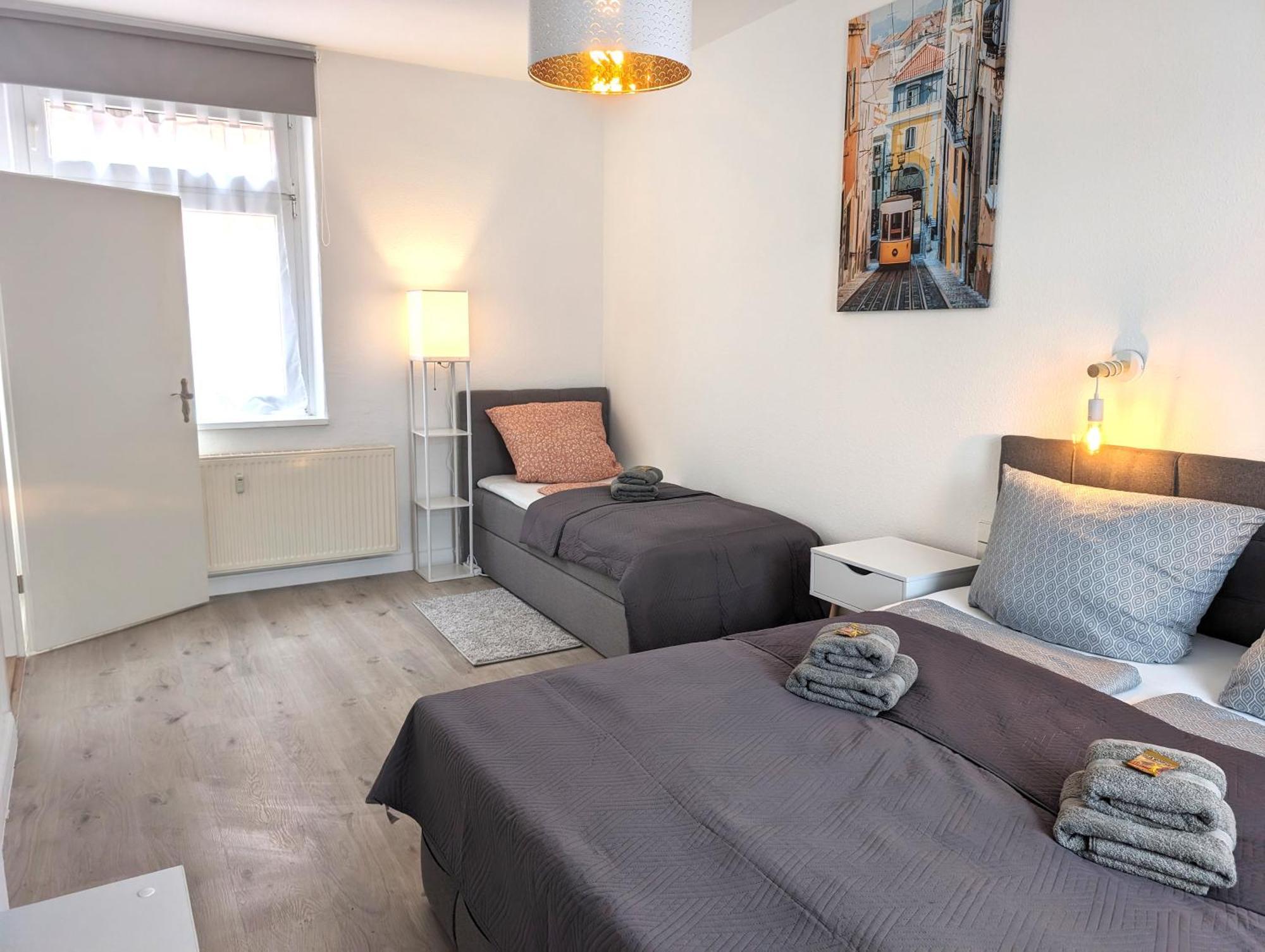 Casa Apartment Modern Vintage Flexibilitaet Pur- Perfektes Apartment Fuer Familien Und Geschaeftsreisende 5 Schlafplaetze, Vollausstattung, Amazon Prime & Parkplatz Inklusive Magdeburg Exterior foto